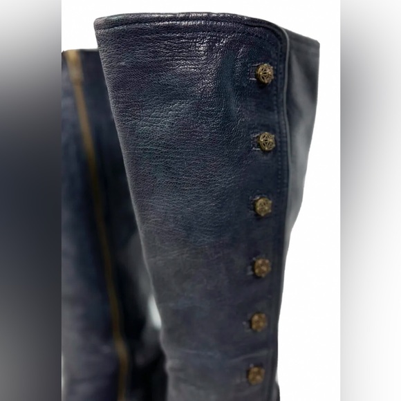 SOLD OUT ❤️ Frye RARE Heeled Leather Marissa Button Boots - Picture 4 of 13